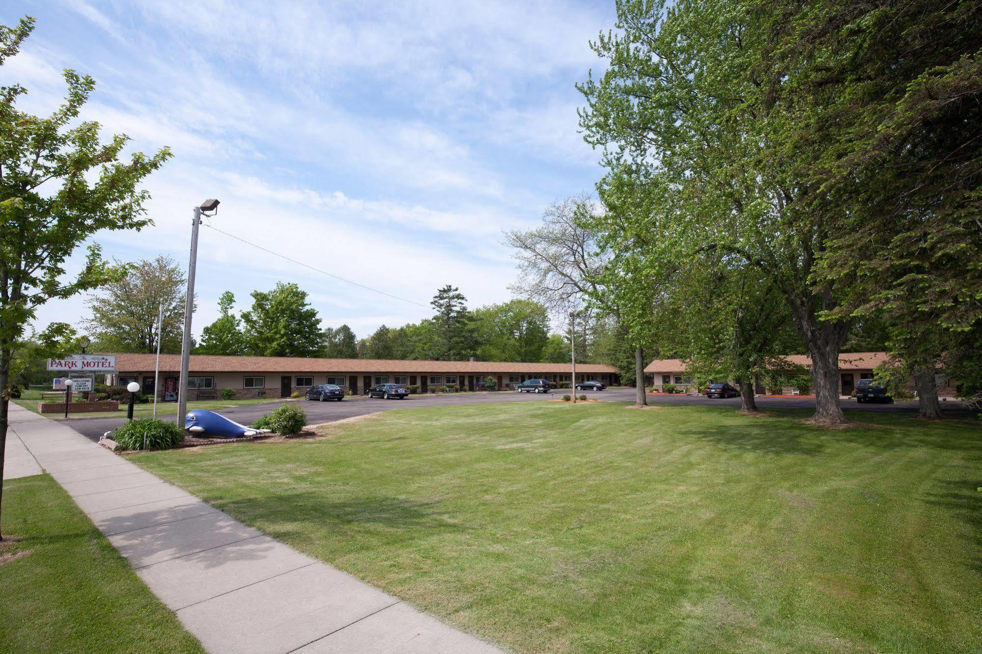Park Motel Marshfield Екстериор снимка