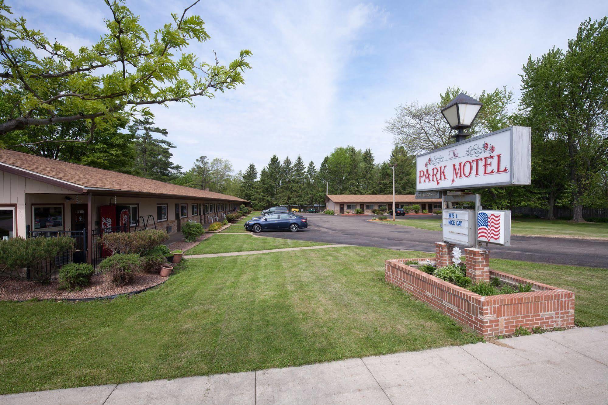 Park Motel Marshfield Екстериор снимка