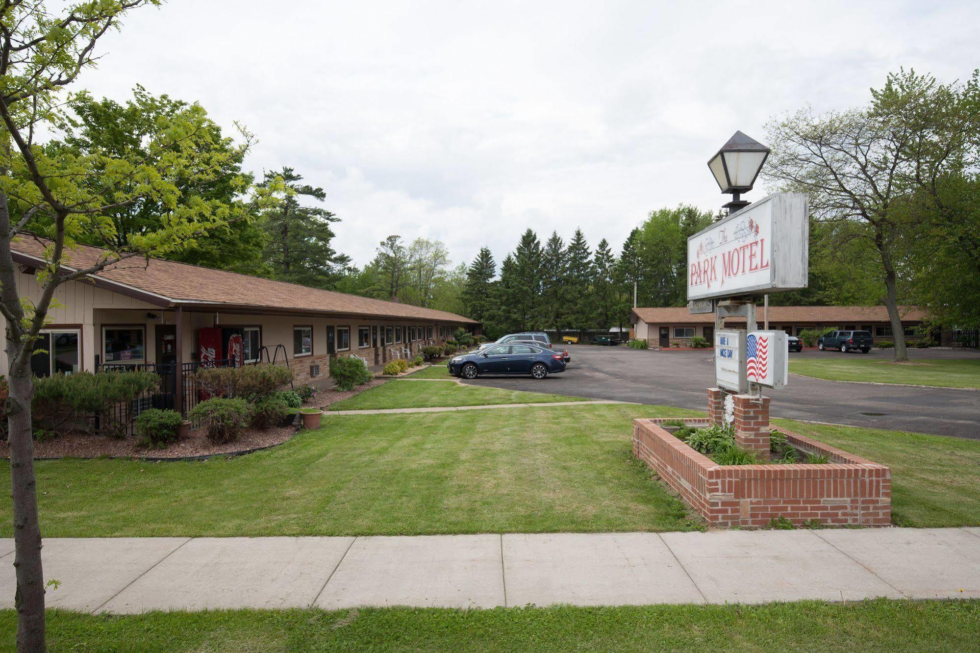 Park Motel Marshfield Екстериор снимка